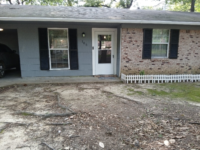 Photo - 105 E Woodcrest Dr