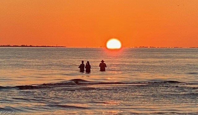 Foto del edificio - 7330 Estero Blvd