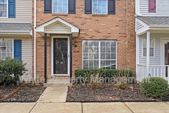 Foto del edificio - 8289 Golf Ridge Dr