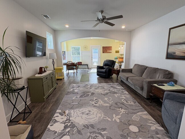 Foto del edificio - 2107 Barringer Ln