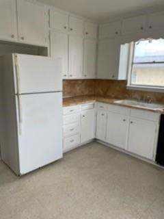 Building Photo - 1067 Linde Ave