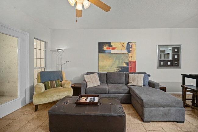 Foto del edificio - 3404 American Dr