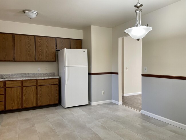 Building Photo - 2312 Sumac Dr