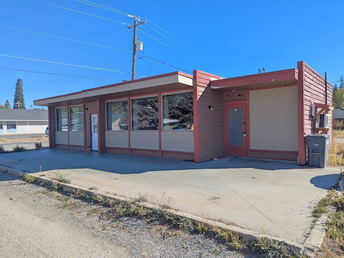 Primary Photo - 77 S Treat St