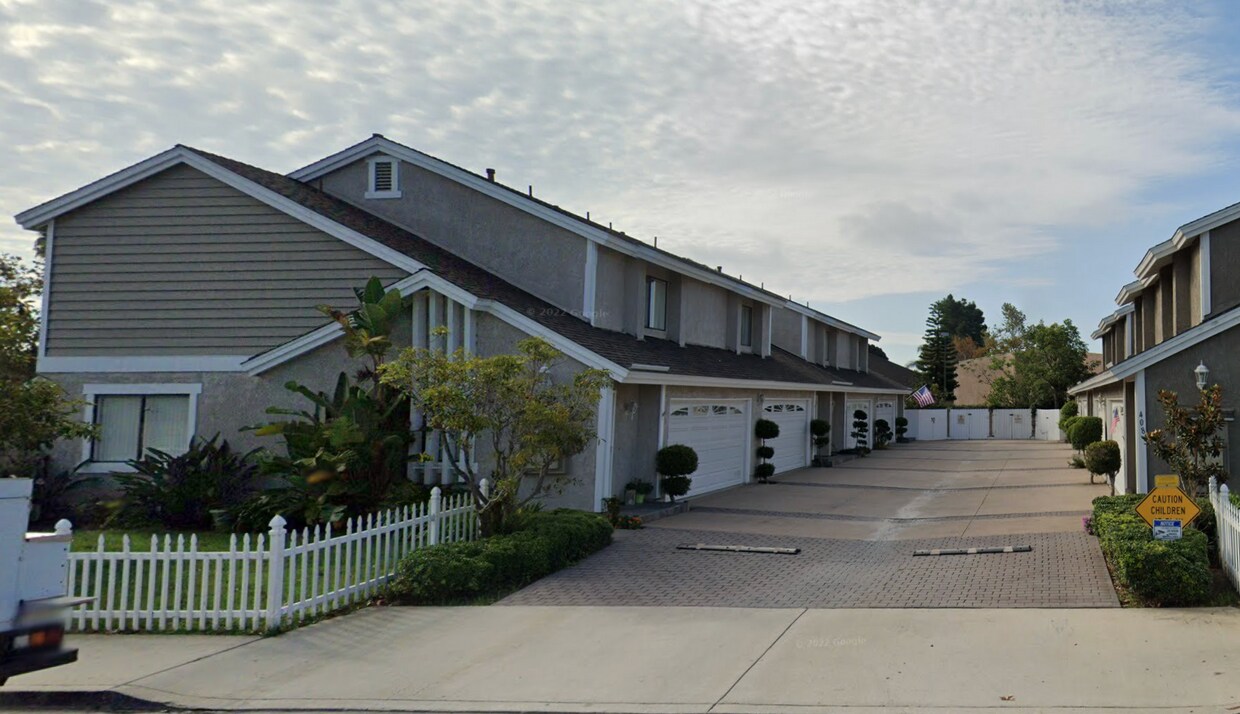 Foto del edificio - 412 Clay Ave