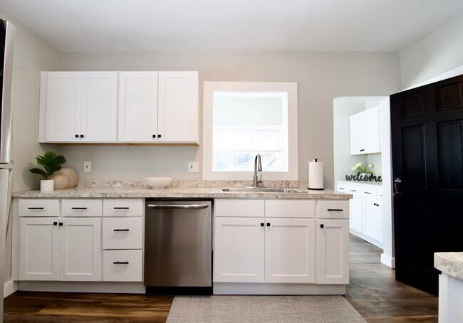 Foto del edificio - 16 Russell Rd