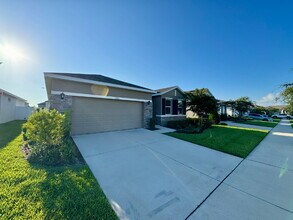 Building Photo - 13227 Waterleaf Garden Cir