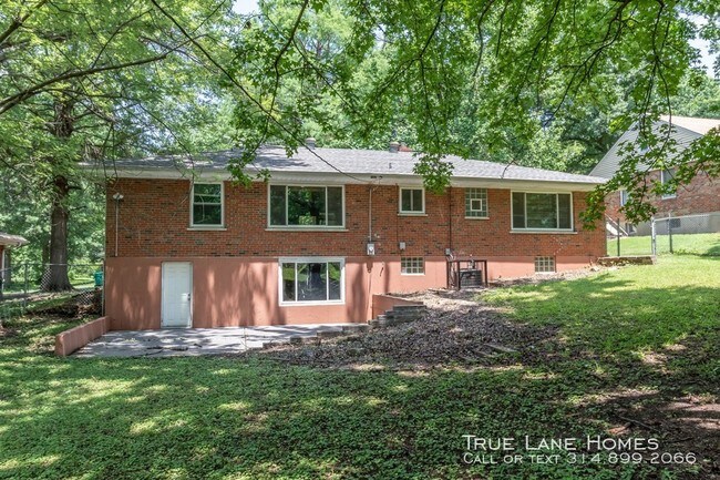 Building Photo - 1642 Muriel Dr