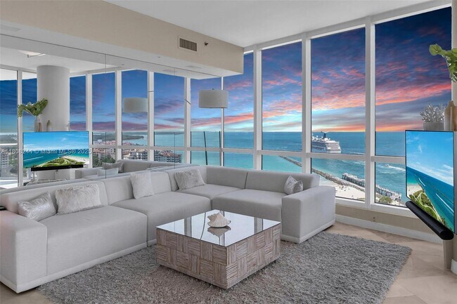 Foto del edificio - 100 South Pointe Dr