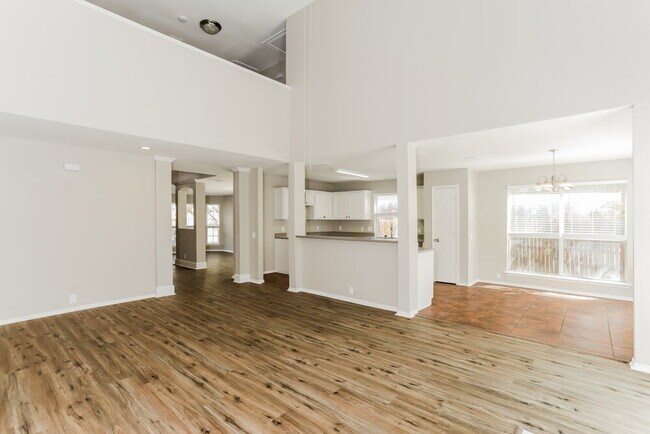 Foto del edificio - 3205 Stonewall Ln