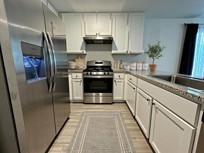 Building Photo - *COMING SOON* Pool, Playground & Plenty of Space! 3BR Home Available Soon!