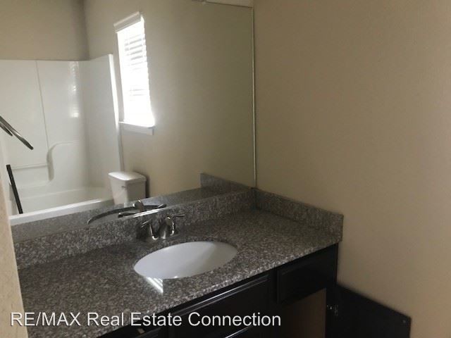 Building Photo - 3 br, 2 bath House - 441 Nottingham