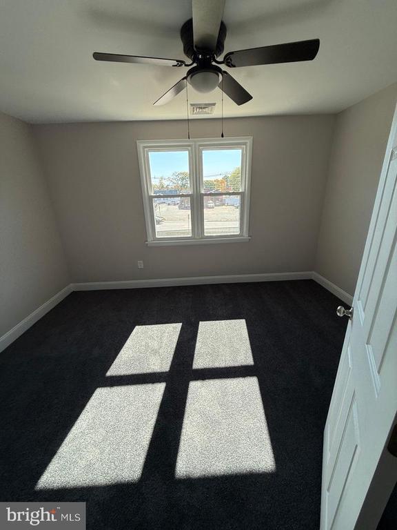 Foto del edificio - 1396 Hurffville Rd