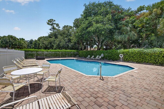 Building Photo - 9181 Villa Palma Ln