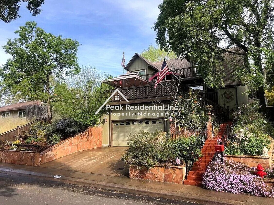 Foto del edificio - 3 br, 2.5 bath House - 7729 Doneva Ave