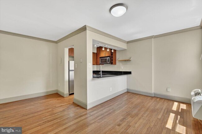 Foto del edificio - 1361 K St SE