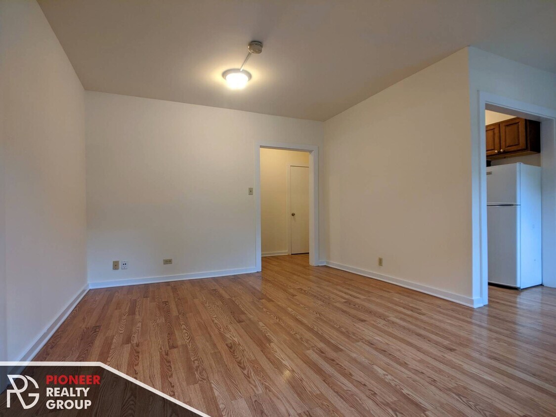 Foto principal - 1850 N Humboldt Blvd