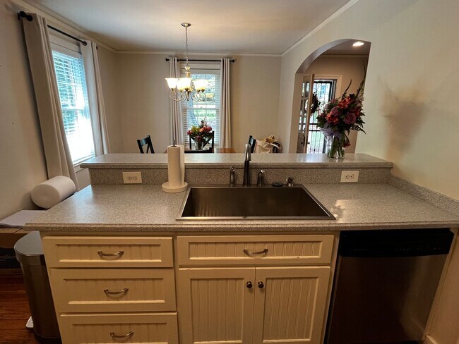 Foto del edificio - 3109 Bransford Road in Summerville