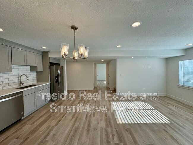 Foto del edificio - 13538 Dawes Ln