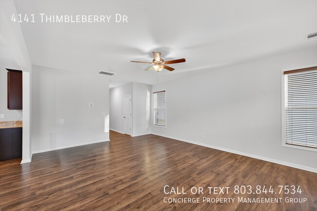 Foto del edificio - 4141 Thimbleberry Dr
