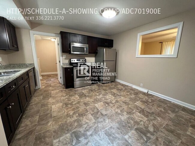 Building Photo - Friendly Center Area, Completely Updated R...