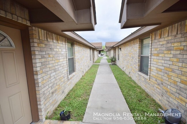 Building Photo - 1604 N Inspiration Rd