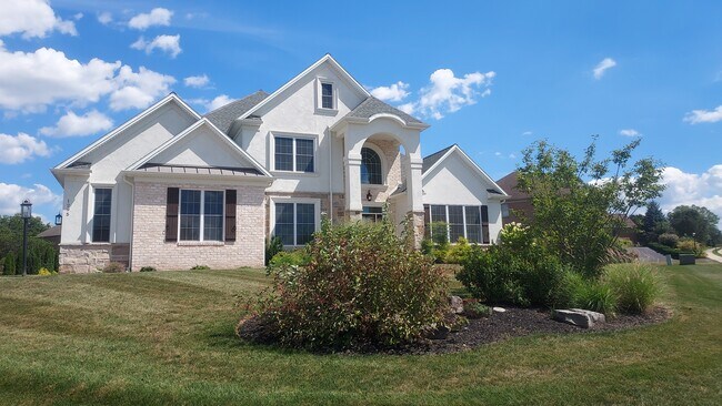Foto del edificio - 1295 Needham Cir E
