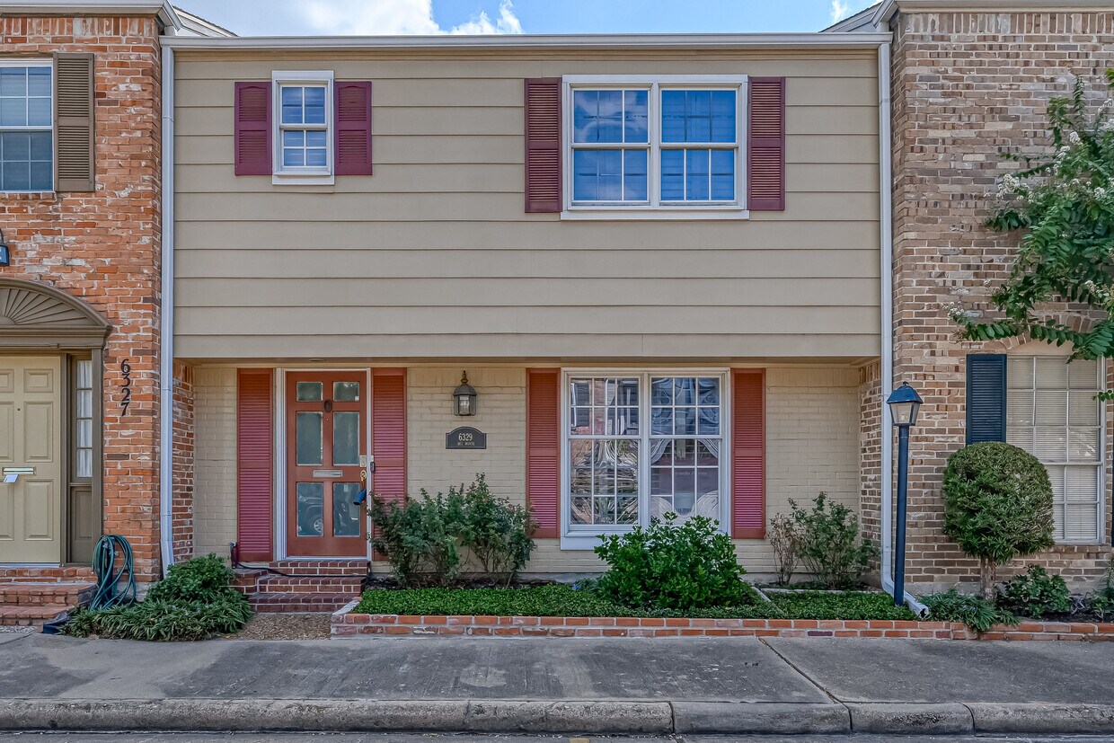 Property front - 6329 Del Monte Dr