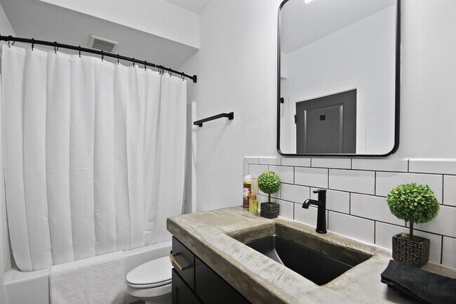 Foto del edificio - 409 Sanford Ave