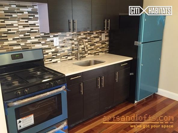 Foto del edificio - 33 Rochester Ave