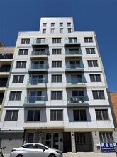 Building Photo - 131-19 Fowler Ave