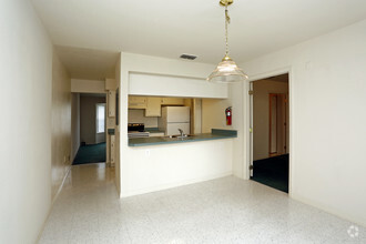 Green Gables Apartments photo'