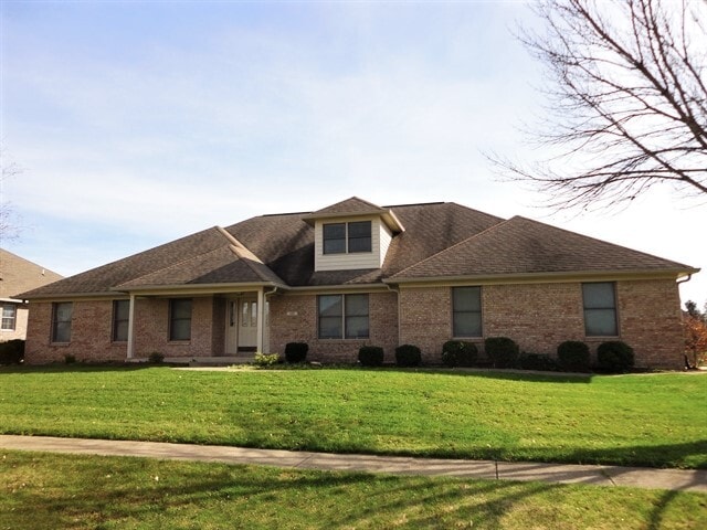 Building Photo - 1121 New Harmony Dr