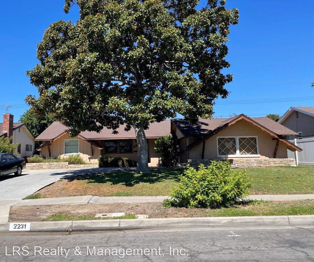 Primary Photo - 4 br, 2 bath House - 2231 Nutwood