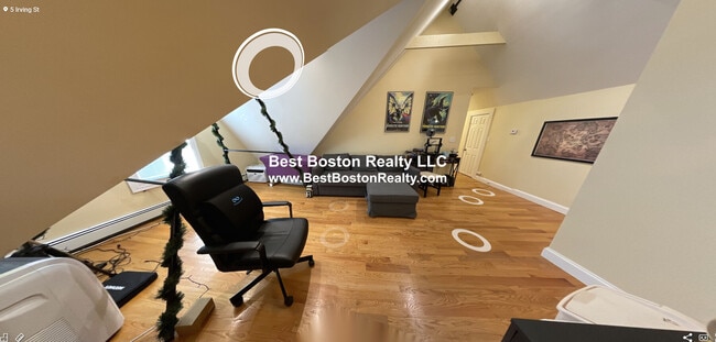 Building Photo - 5 Irving St