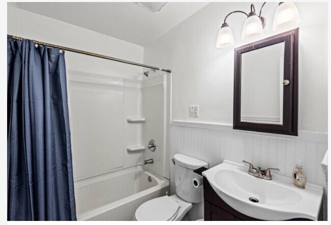 Foto del edificio - 206 E 37th St