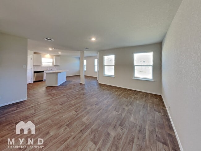 Building Photo - 918 Andean Emerald