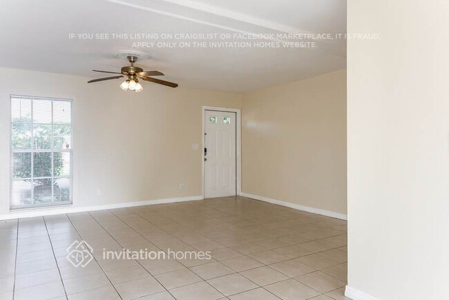 Foto del edificio - 6904 NW 79th St