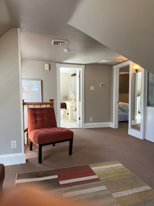 2306 Old Welsh Rd Unit 3rd Fl, Willow Grove, PA 19090 Apartments 2306