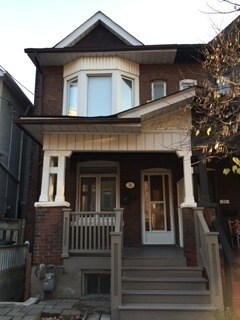 Building Photo - 21 Grafton Av