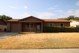 Building Photo - 2711 Mountain Ave