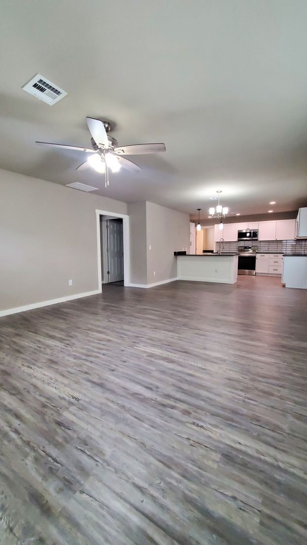 Foto del edificio - (2) Bed/(1) Bath Available NOW! Updated!