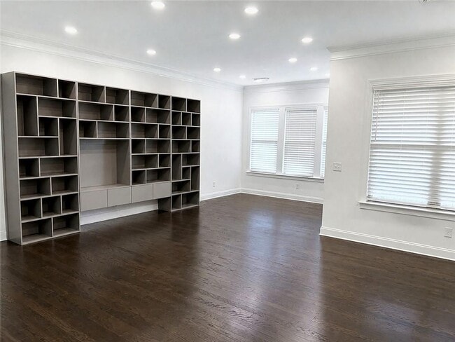 Building Photo - 3756 Huger Pl