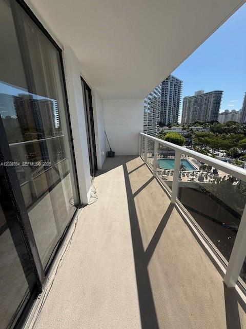Foto del edificio - 3701 N Country Club Dr