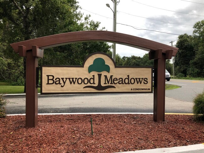 Building Photo - 11606 Baywood Meadows Dr