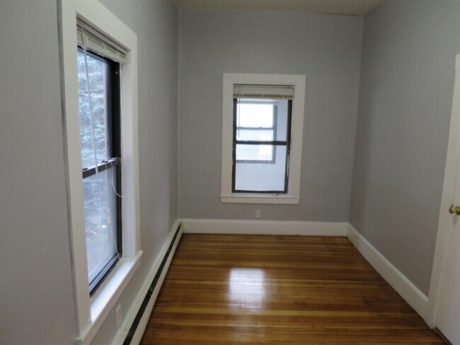 Foto del edificio - 354 Somerville Ave