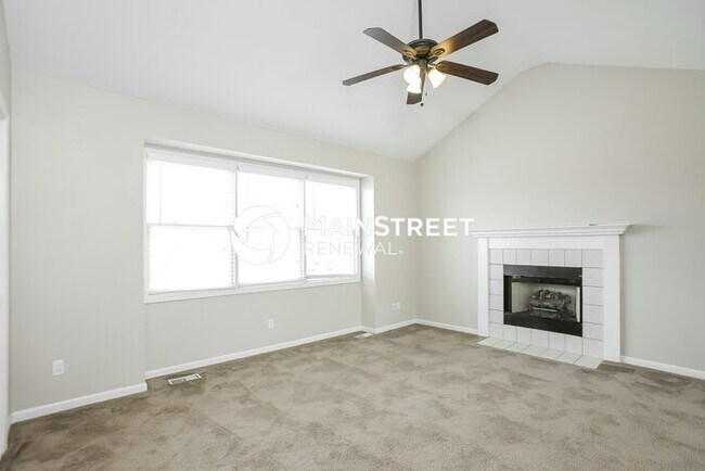 Building Photo - 3 Bedroom Pet-Friendly Home in Leavenworth, KS with Main Street Renewal