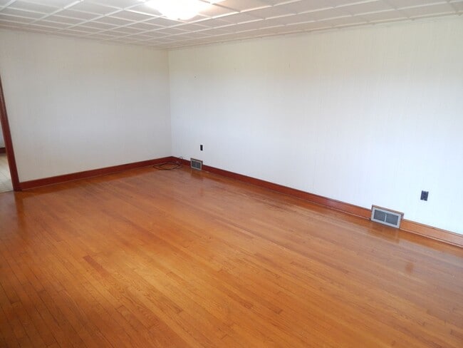 Foto del edificio - 3755 Dairy Rd