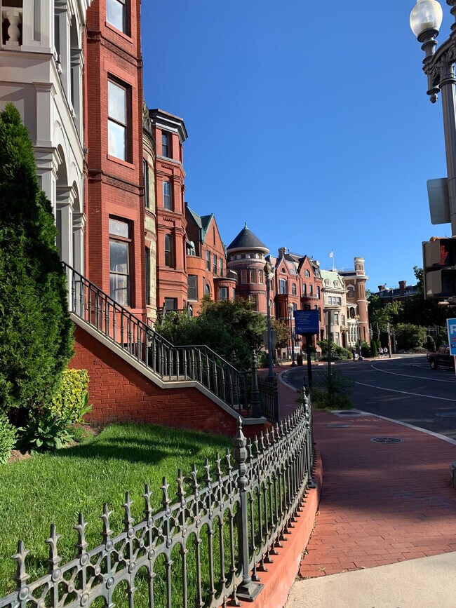 Foto del edificio - 19 Logan Cir NW
