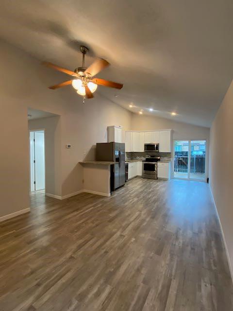 Building Photo - 1015 E Yager Ln